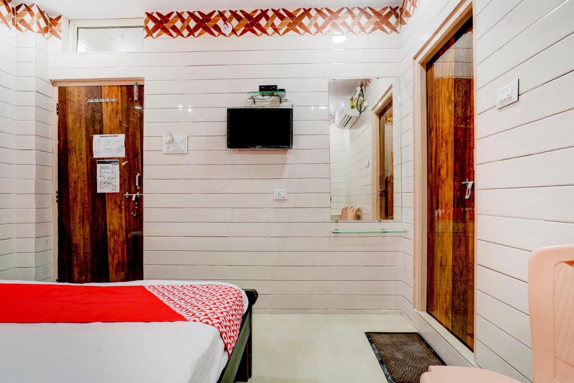 Hotel O Aroma Classic Near Nampally Main Railway Station Haidarábád Kültér fotó