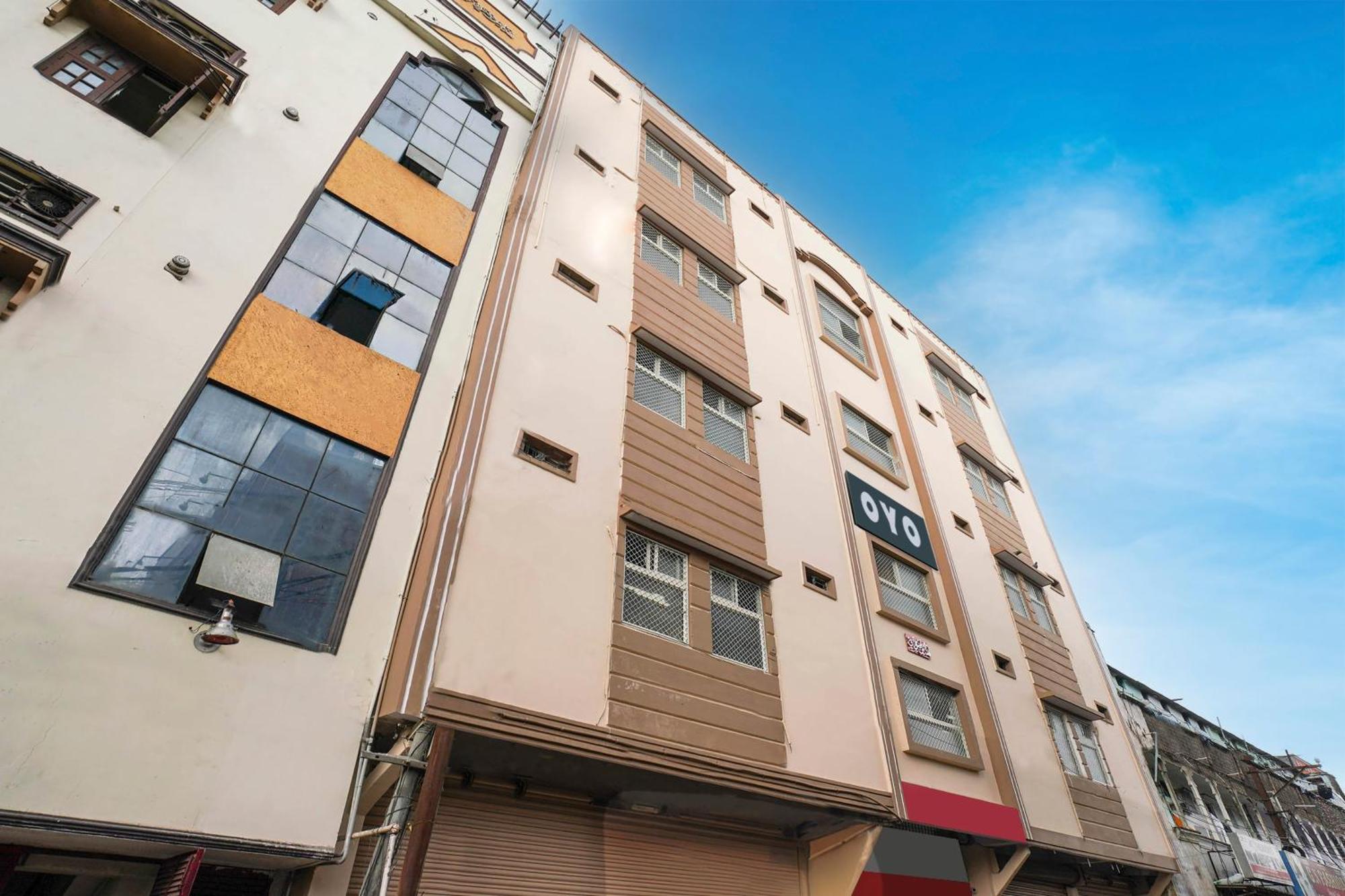 Hotel O Aroma Classic Near Nampally Main Railway Station Haidarábád Kültér fotó