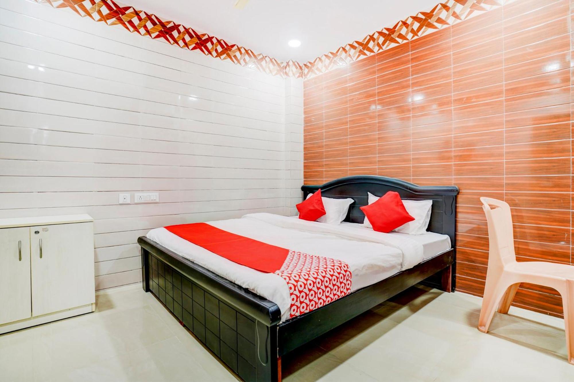 Hotel O Aroma Classic Near Nampally Main Railway Station Haidarábád Kültér fotó